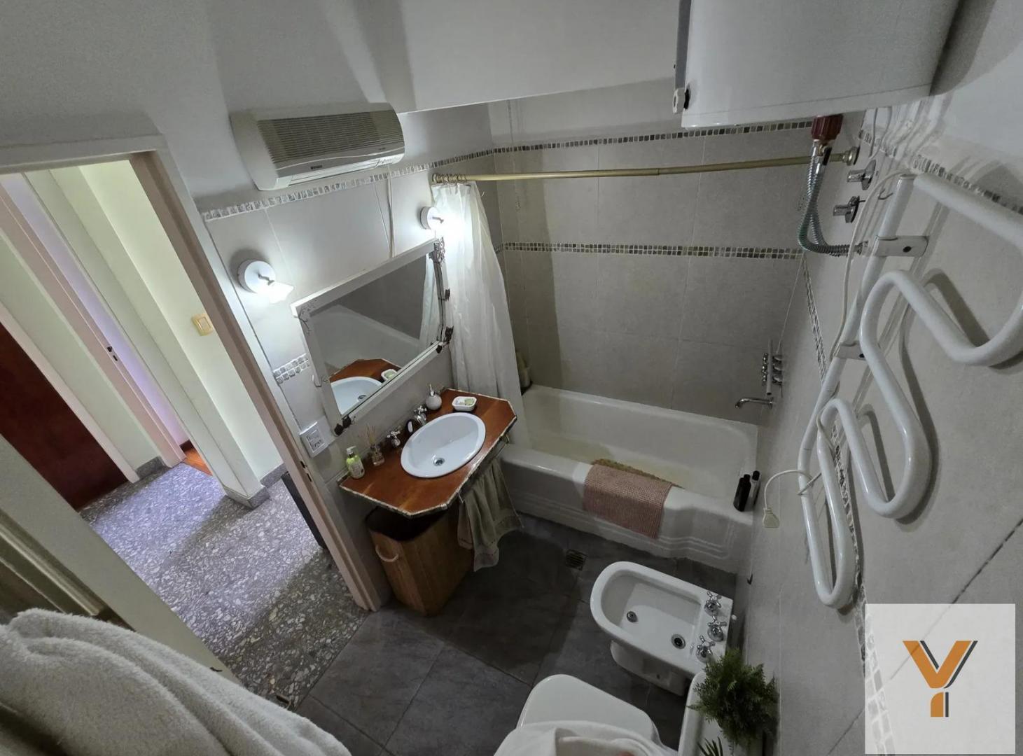 Foto de Casa en venta - 3 Dormitorios 4 Baños - Vicente López, imagen 1