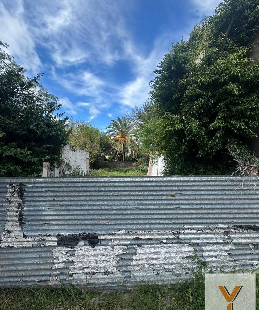 Foto de Terreno en venta - 300Mts2 - La Plata, imagen 1