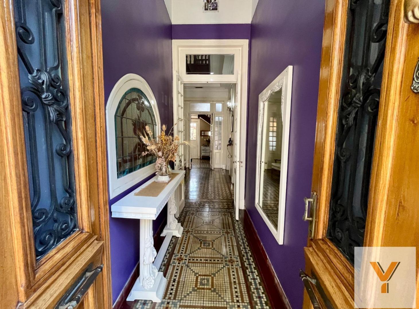 Foto de Casa en venta - 4 Dormitorios 4 Baños - Lomas de Zamora, imagen 3