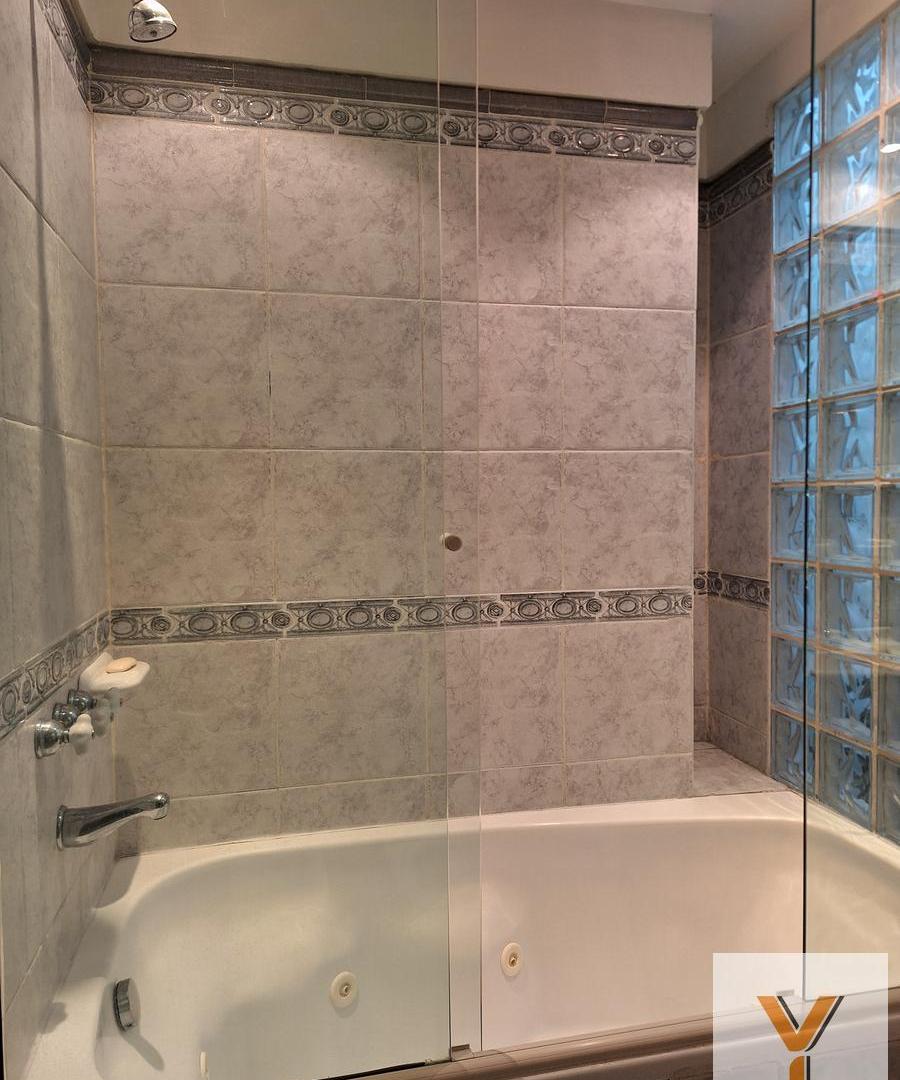 Foto de Local en Venta - 4 Dormitorios 4 Baños - 450mts - Monserrat, imagen 2