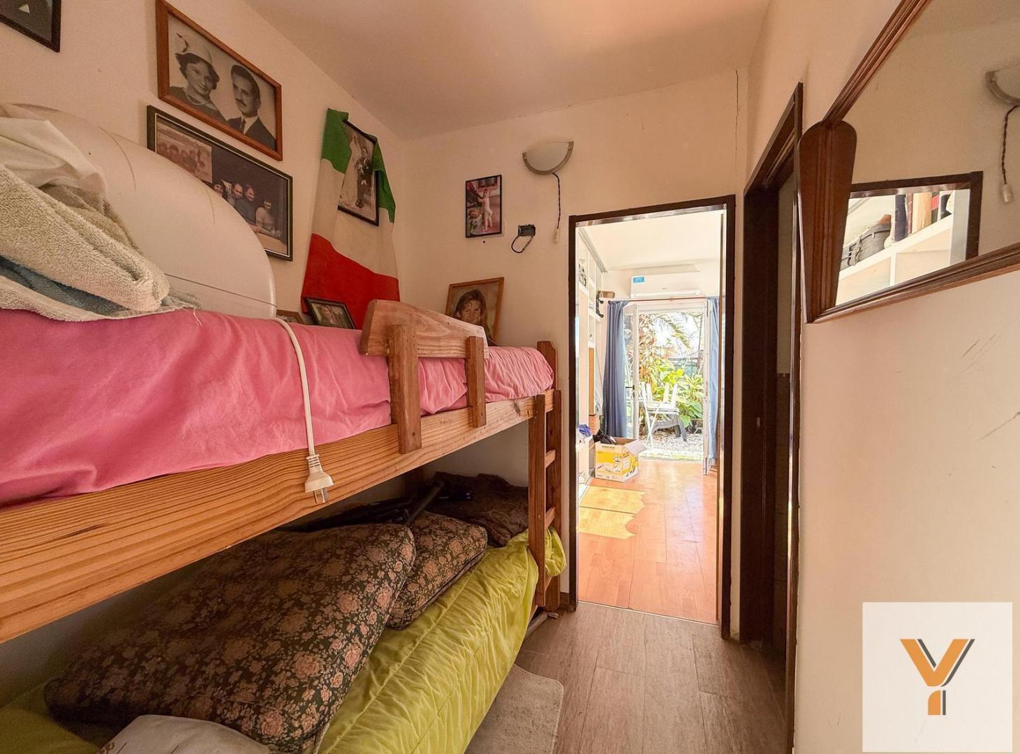 Foto de Casa en venta - 3 Dormitorios 4 Baños - La Plata- Gonnet., imagen 2