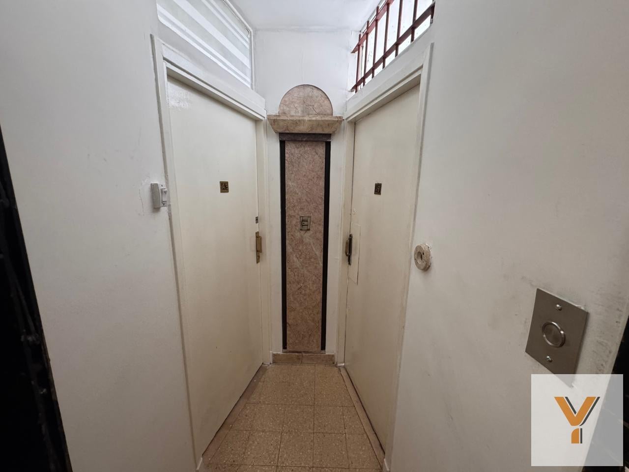 Foto de Departamento en venta - 2 Dormitorios 2 Baños - Balvanera, imagen 3