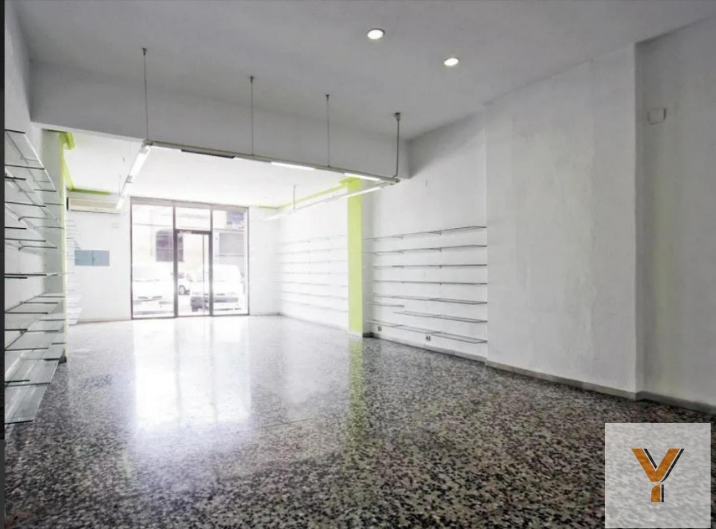 Foto de Local en venta - 1 Baño - Retiro, imagen 1
