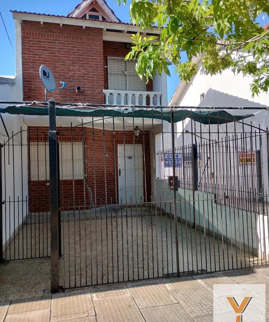 Foto de PH en venta - 2 Dormitorios 2 Baños - Santa Teresita, imagen 2