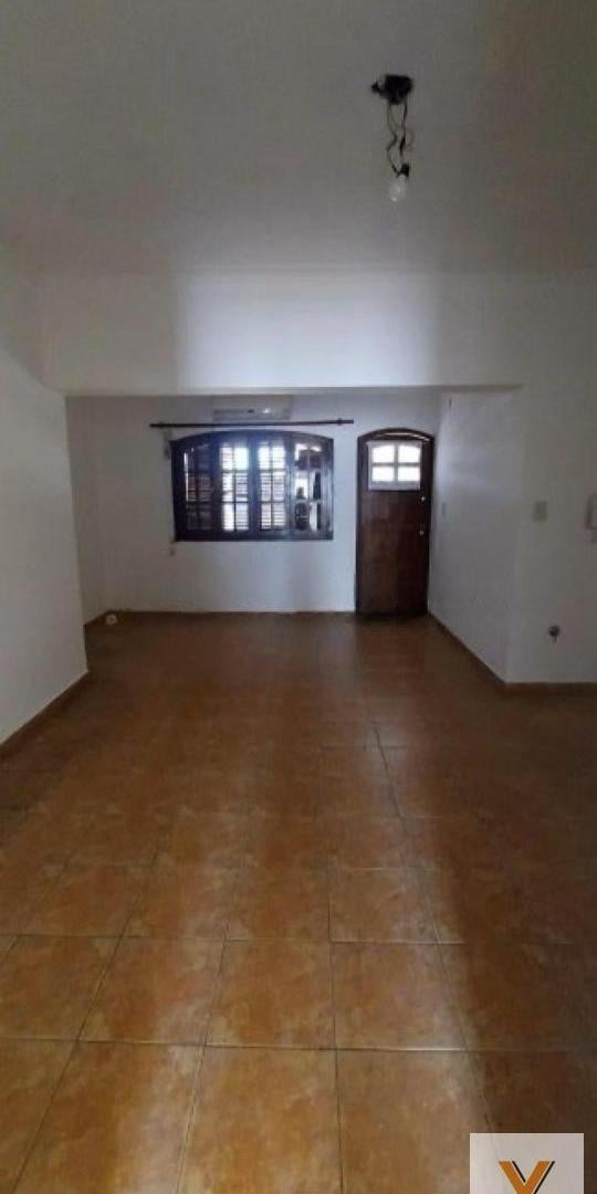 Foto de PH en venta - 2 Dormitorios 1 Baño - La Plata, imagen 2