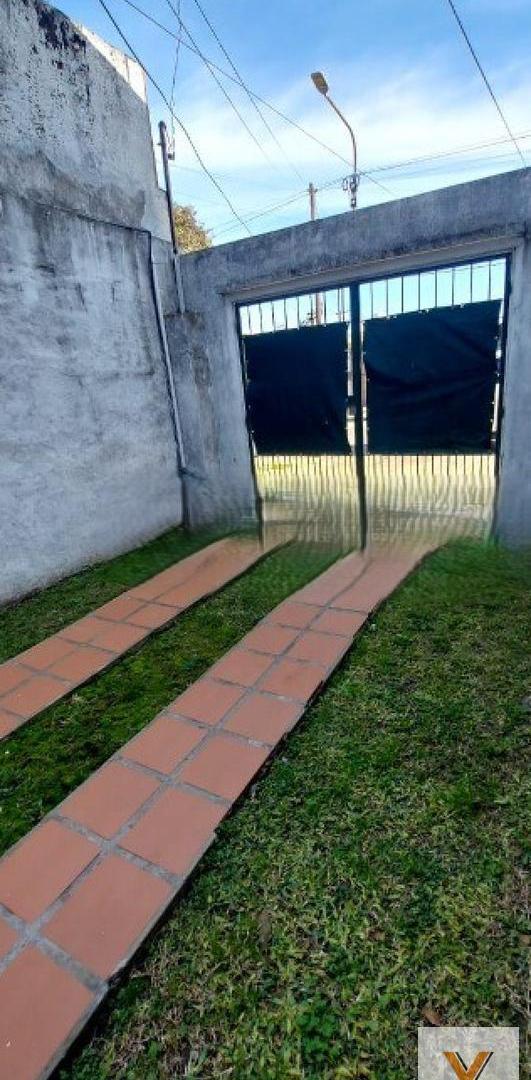 Foto de PH en venta - 2 Dormitorios 1 Baño - La Plata, imagen 1