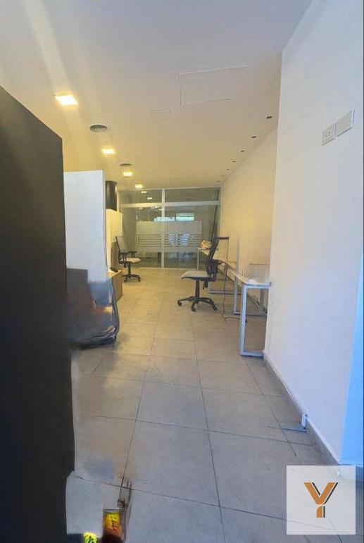 Foto de Local Comercial - 3 Plantas - Retiro, imagen 3