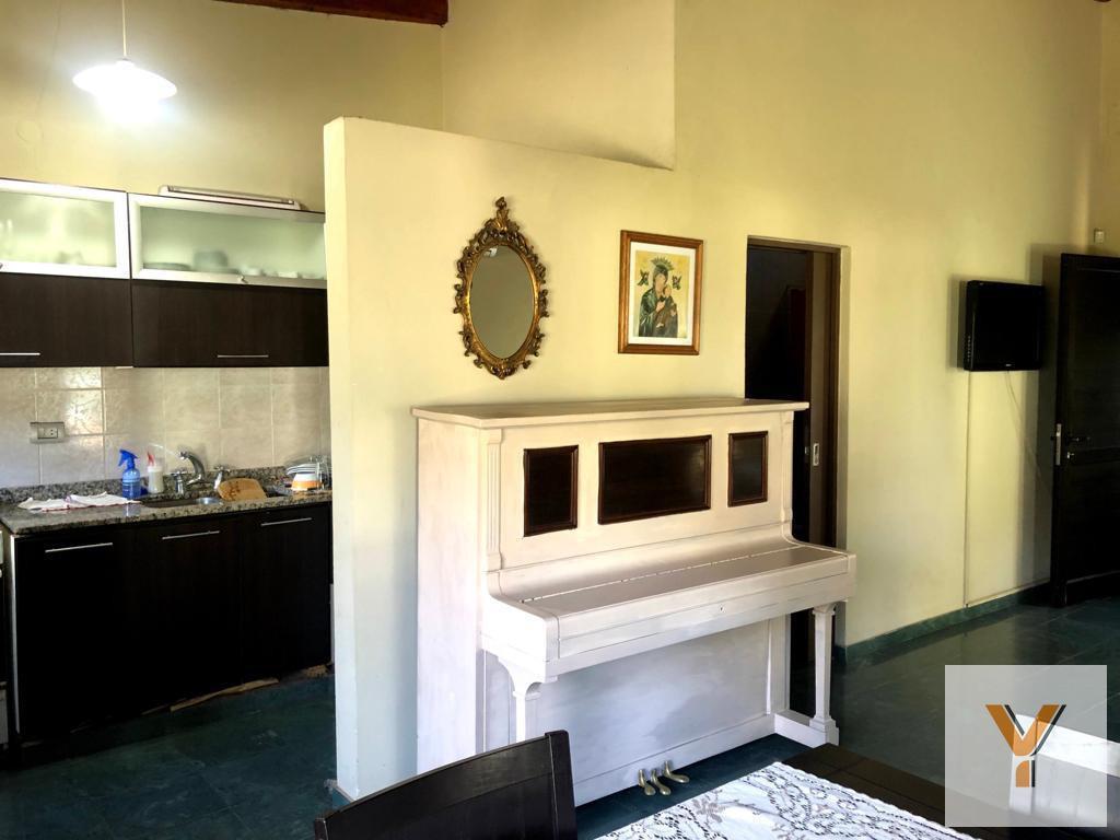 Foto de Quinta en venta - 4 Dormitorios 3 Baños - 160 mts2 - 9 De Julio, imagen 4