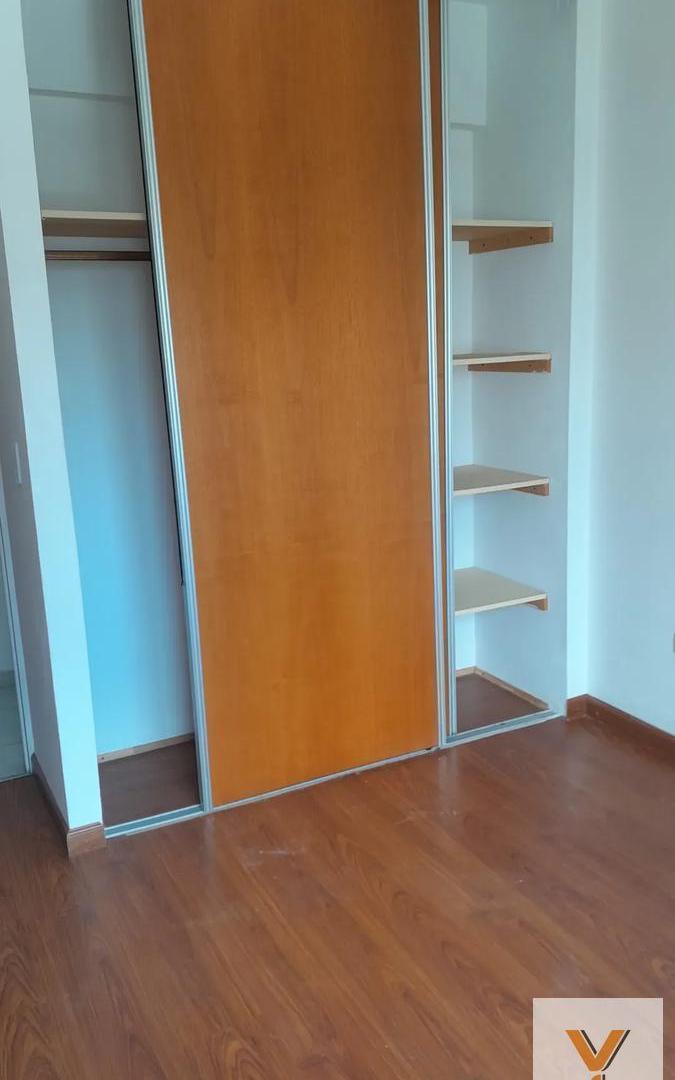 Foto de Departamento en venta - 2 Dormitorios 1 Baño - La Plata, imagen 2
