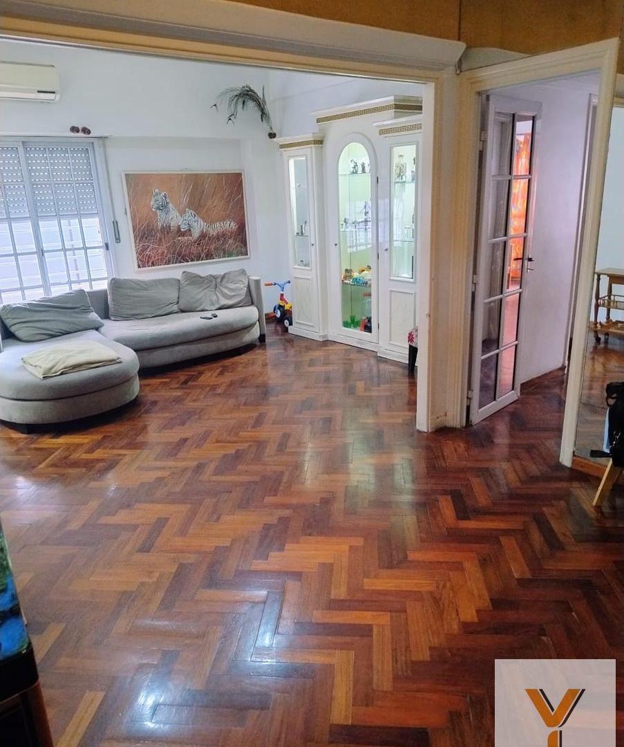 Foto de Departamento en venta - 3 Dormitorios 2 Baños - Monserrat, imagen 5