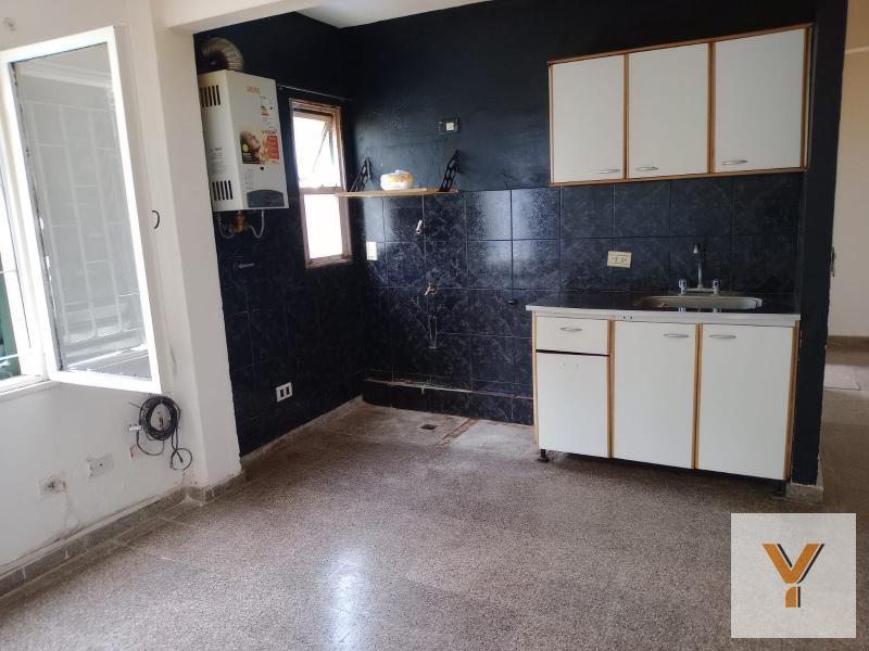 Foto de Departamento en alquiler - 3 Dormitorios 1 Baño - Altos de San Lorenzo, imagen 4