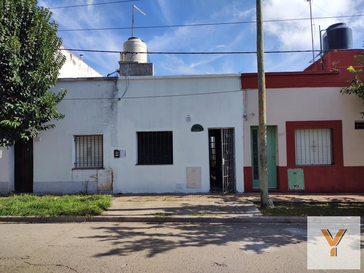 Foto de Casa en venta - 1 Dormitorio 2 Baños - La Plata, imagen 1