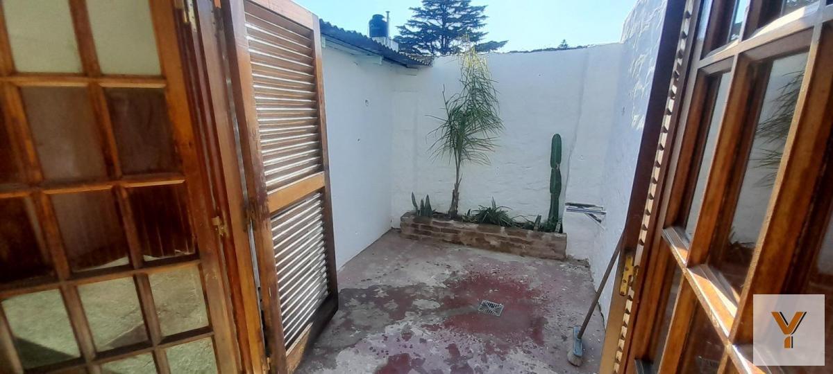 Foto de Casa en venta - 1 Dormitorio 2 Baños - La Plata, imagen 3