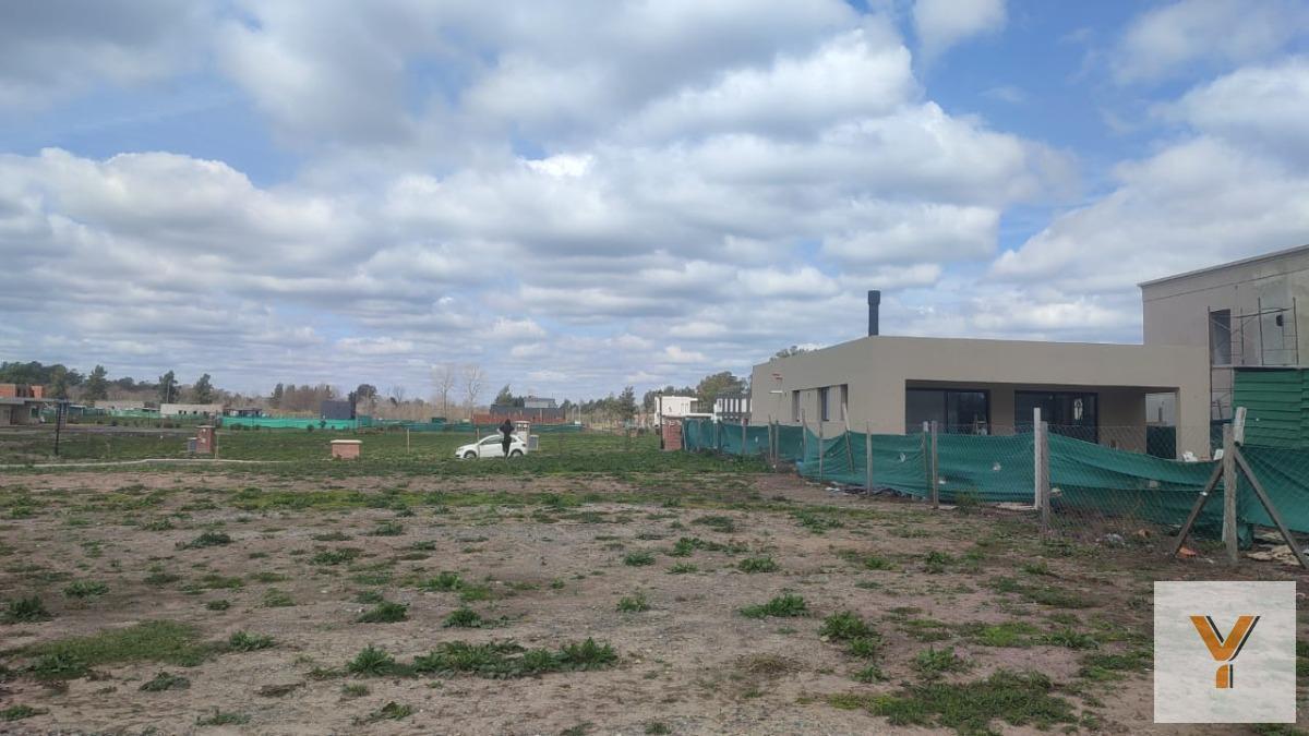 Foto de Terreno en venta - 537Mts2 totales - Santa Elisa, Pilar, imagen 1