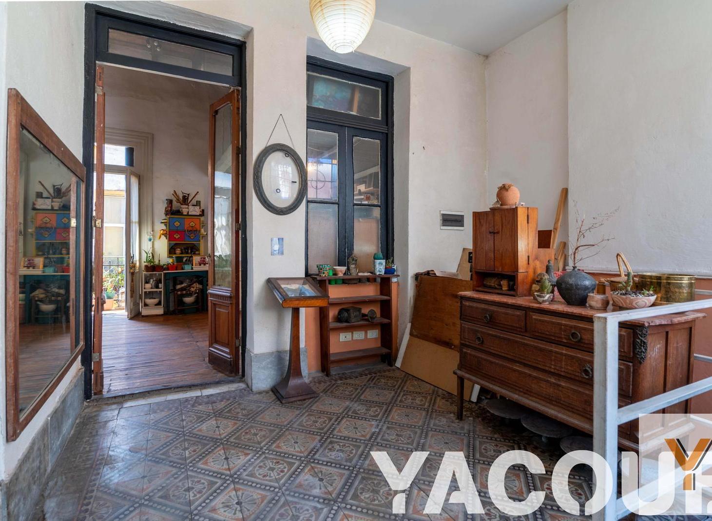 Foto de PH en venta - 4 Dormitorios 2 Baños - 270Mts2 - Almagro, imagen 2