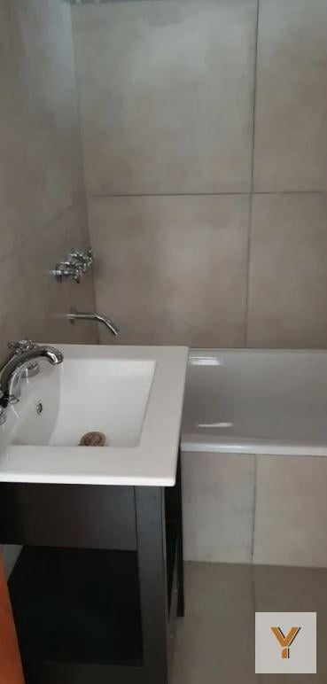 Foto de Departamento en venta - 1 dormitorio 1 baño - 57mts2 - La Plata, imagen 3