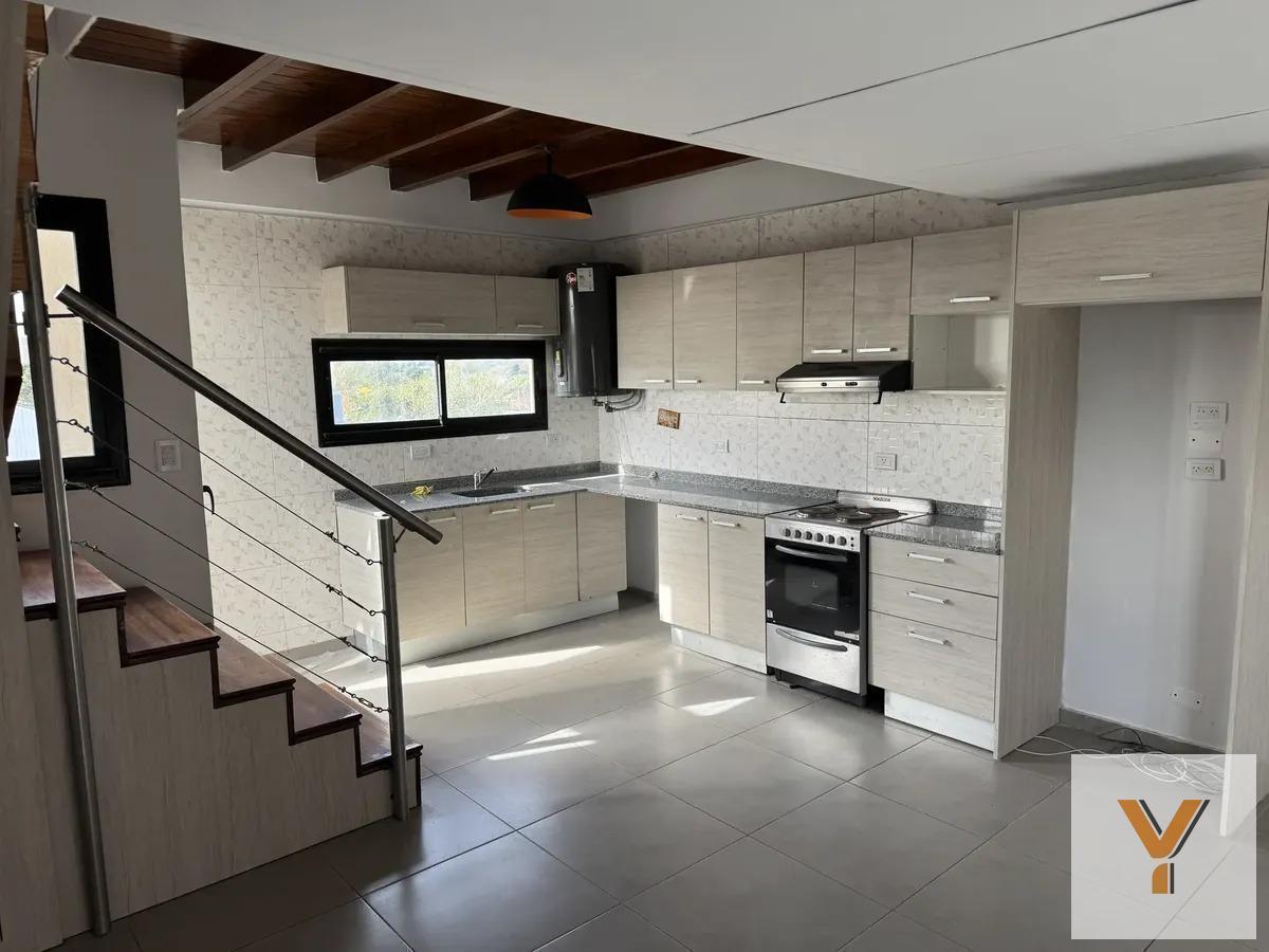 Foto de Departamento en alquiler - 2 Dormitorios 2 Baños - Berazategui, imagen 1