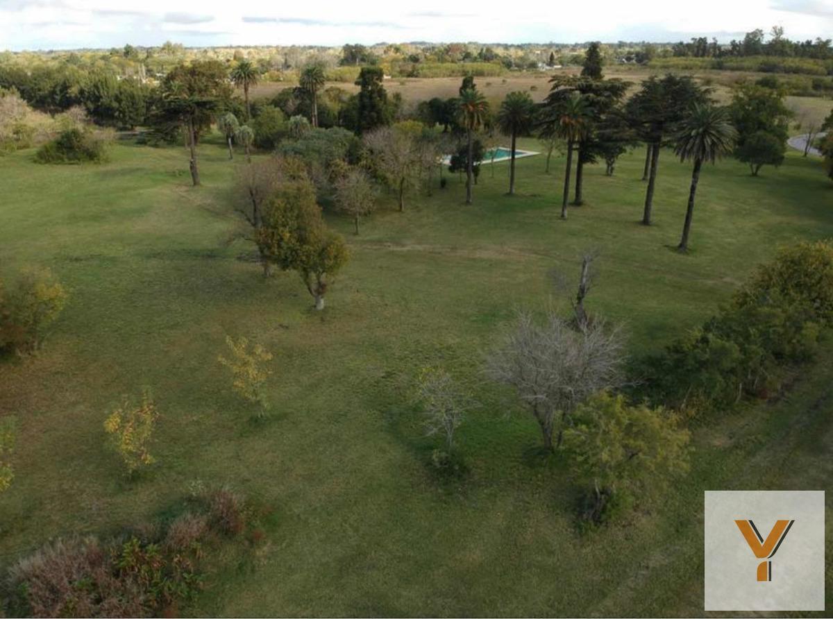 Foto de Terreno en venta - 450mts2 - Longchamps, imagen 1