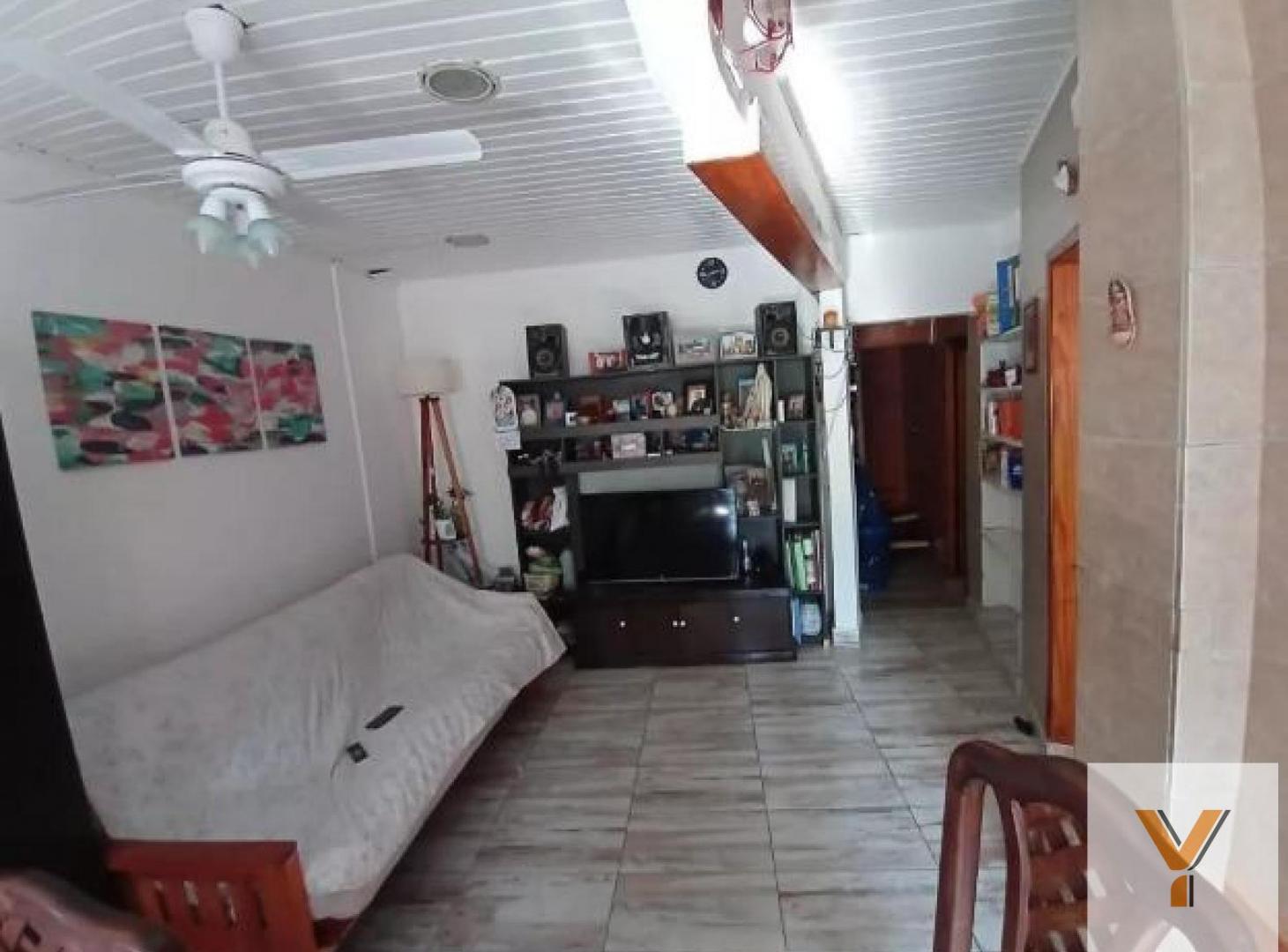 Foto de Casa en venta - 3 Dormitorios 1 Baño - Local - 186Mts2 - Ramos Mejía, imagen 1