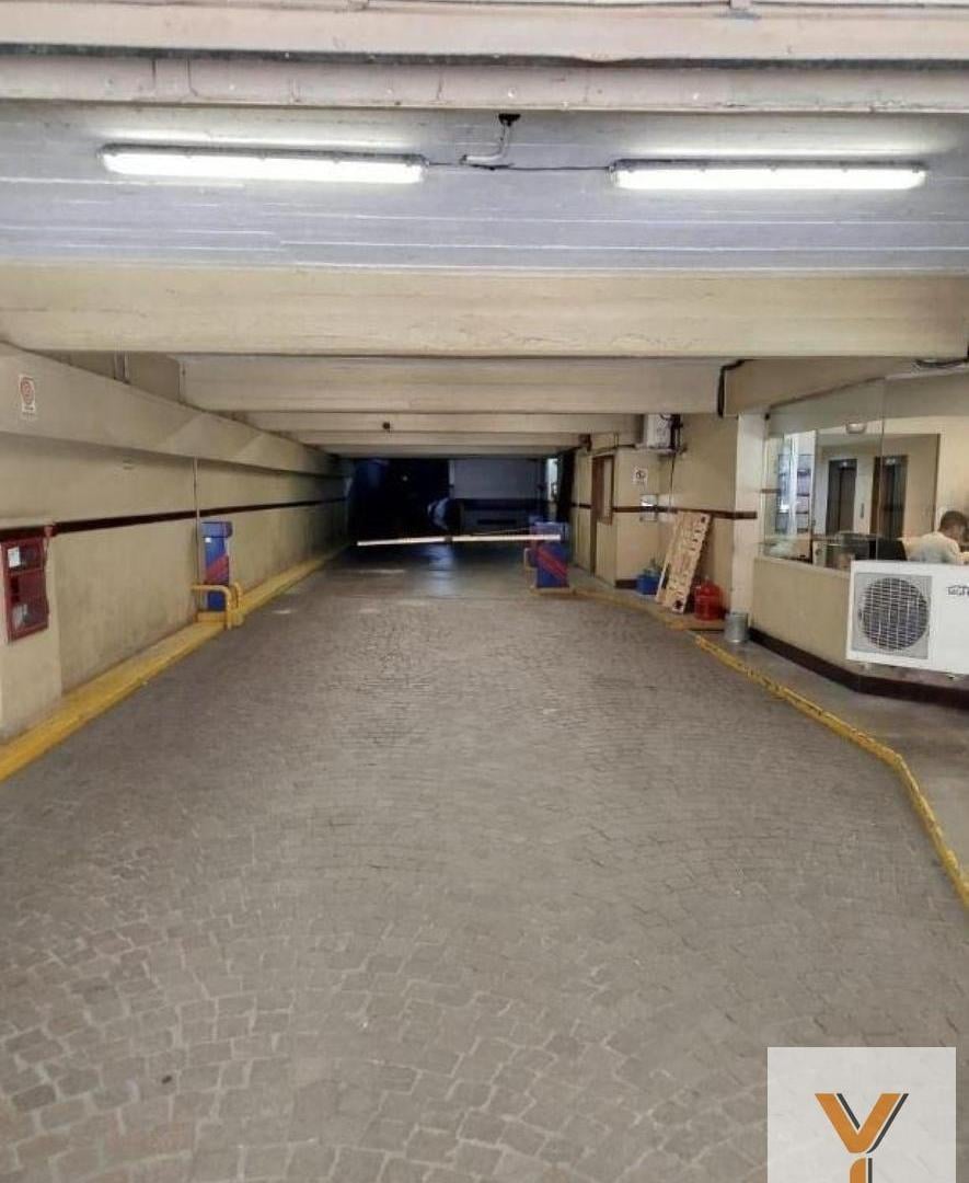 Foto de Cochera en Venta - - 20mts - Monserrat, imagen 1