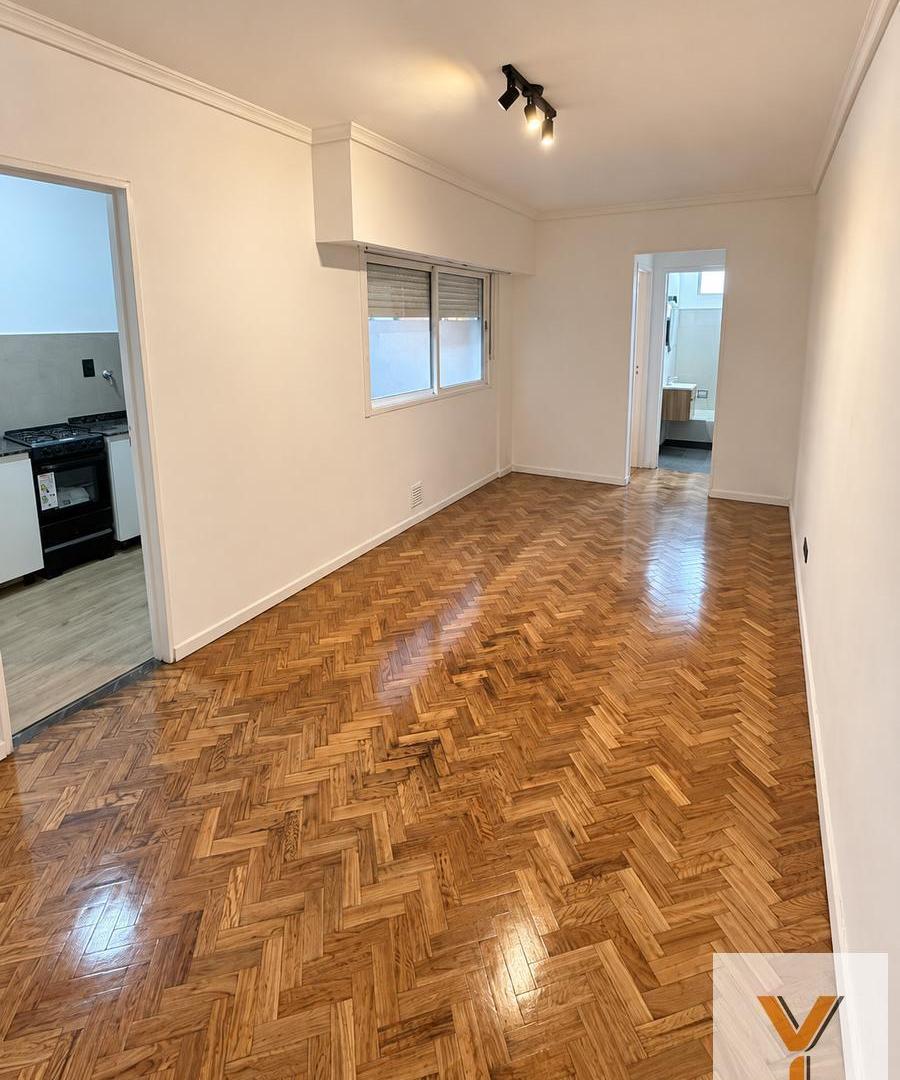 Foto de Departamento en Venta - 1 Dormitorio 1 Baño - 39mts - Floresta, imagen 2