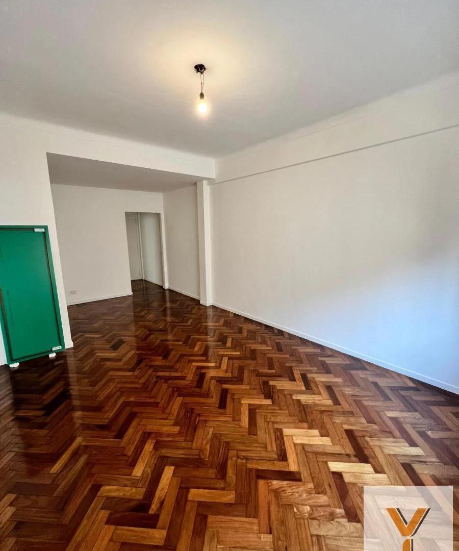 Foto de Departamento en Venta - 2 Dormitorios 1 Baño - 65mts - Belgrano, imagen 2