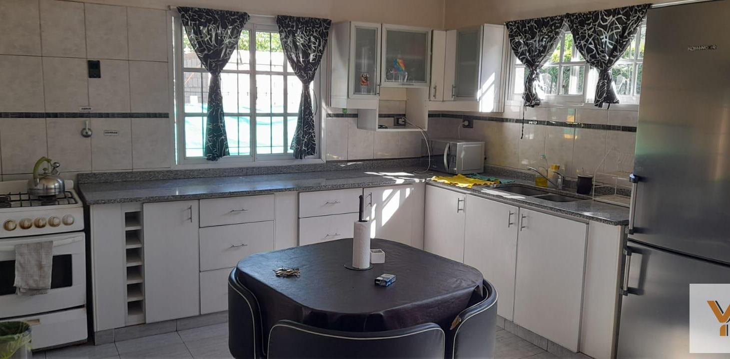 Foto de Casa en venta - 3 Dormitorios 1 Baño 1 Cochera - 700Mts2 - Moreno, imagen 1
