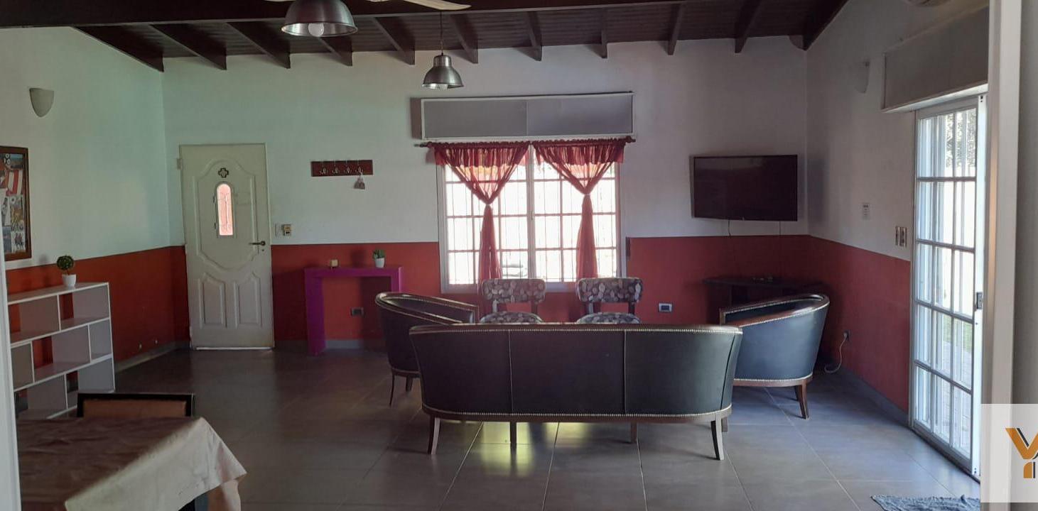 Foto de Casa en venta - 3 Dormitorios 1 Baño 1 Cochera - 700Mts2 - Moreno, imagen 2