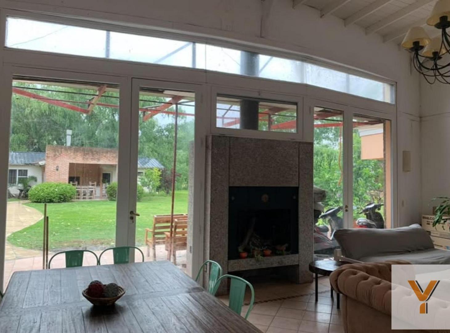 Foto de Casa en Venta - 4 Dormitorios 4 Baños - 280mts - Escobar, imagen 2