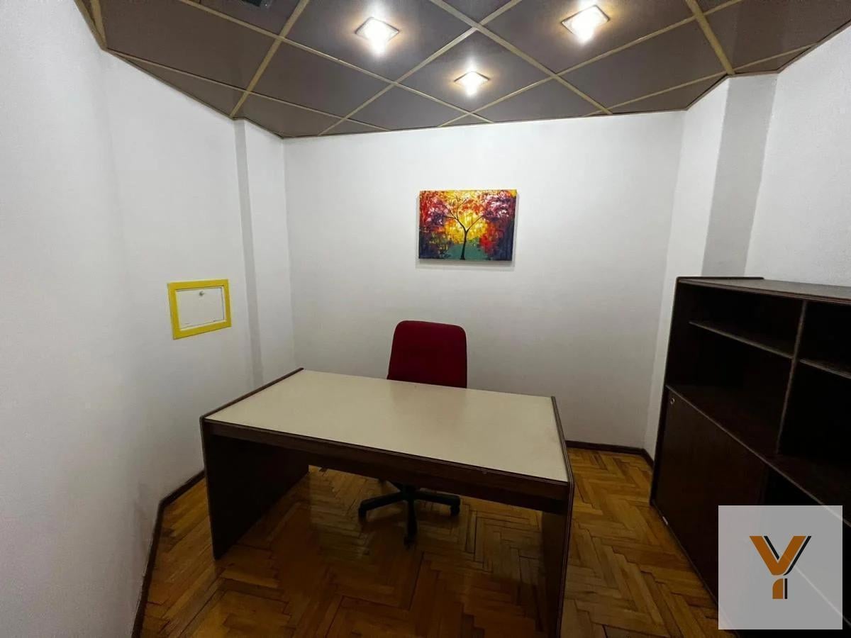 Foto de Oficina en venta - 8 Ambientes - 190Mts2 - Córdoba, imagen 1