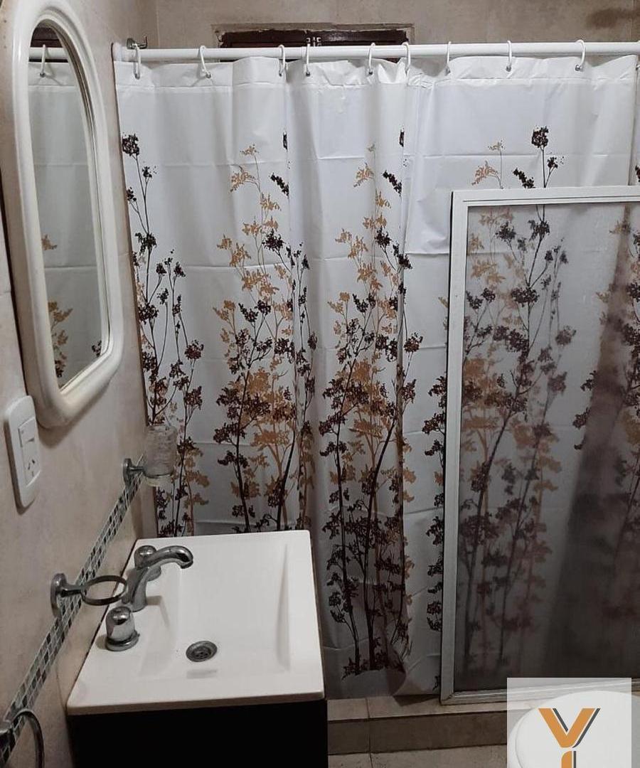 Foto de Casa en venta - 5 Dormitorios 3 Baños - Costa del Este, imagen 5