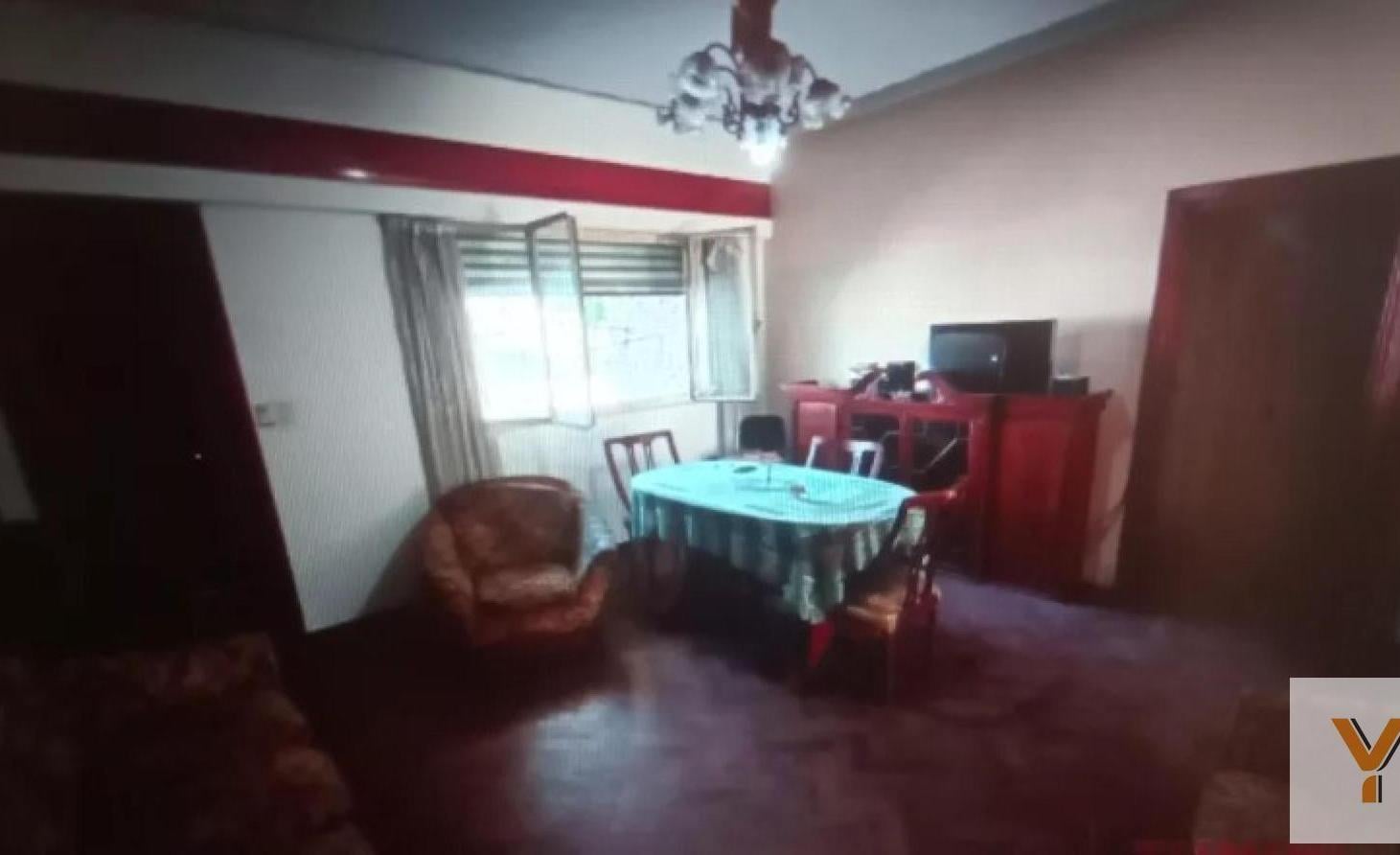 Foto de Casa en venta - 3 Dormitorios 2 Baños - Cochera - Mataderos, imagen 1