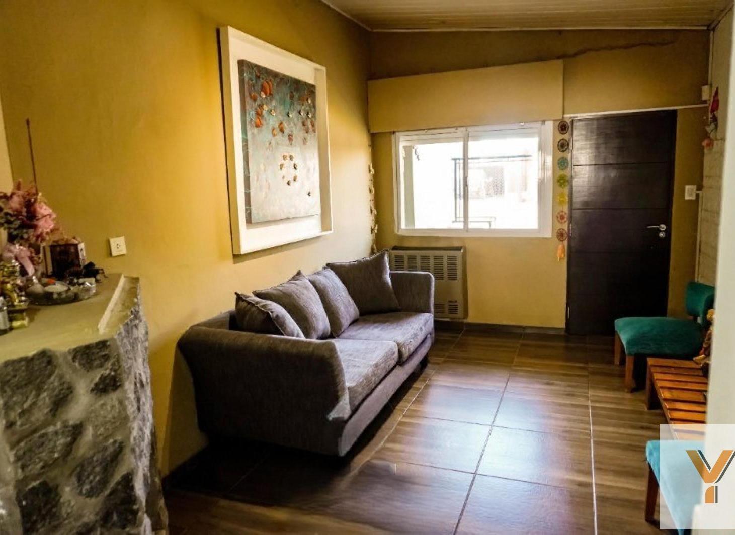 Foto de Casa en venta - 3 Dormitorios 2 Baños - Balcarce, imagen 3