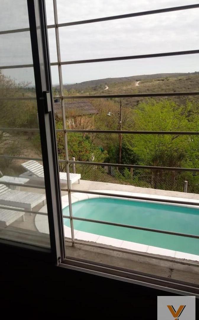 Foto de Casa en venta - 3 Dormitorios 1 Baño - Cochera - 522Mts2 - Valle Hermoso, imagen 1