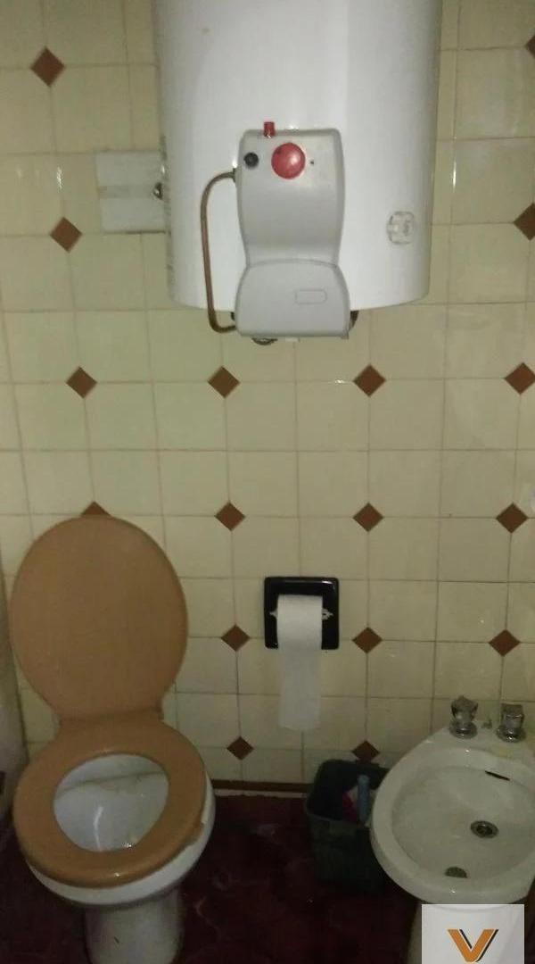 Foto de Casa en venta - 3 Dormitorios 1 Baño - 2.322Mts2 - Primera Sección, imagen 4
