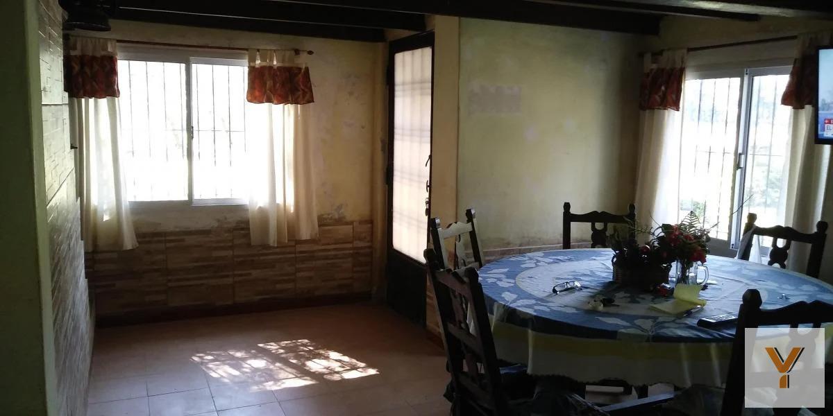 Foto de Casa en venta - 3 Dormitorios 1 Baño - 2.322Mts2 - Primera Sección, imagen 3