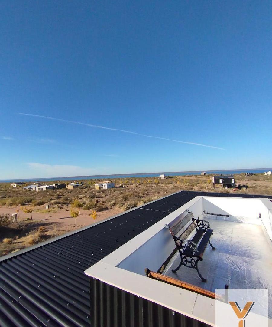 Foto de Casa en venta - 2 Dormitorios 1 Baño - Neuquén, imagen 2