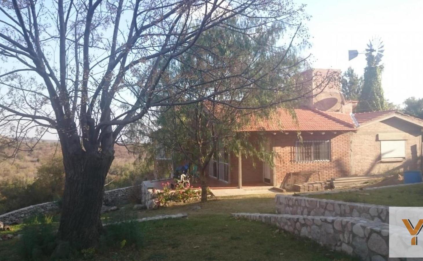 Foto de Casa en venta - 4 Dormitorios 2 Baños - Córdoba, imagen 1