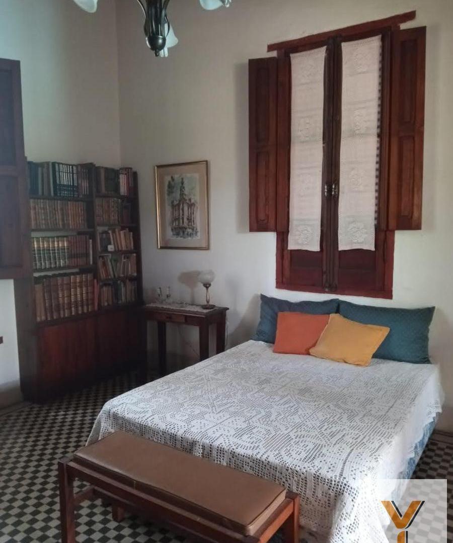 Foto de Casa en venta - 4 Dormitorios 2 Baños - Córdoba, imagen 4