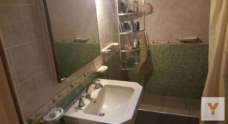 Foto de Casa en venta - 2 dormitorios 1 baño - 275mts2 - Tolosa, La Plata, imagen 4