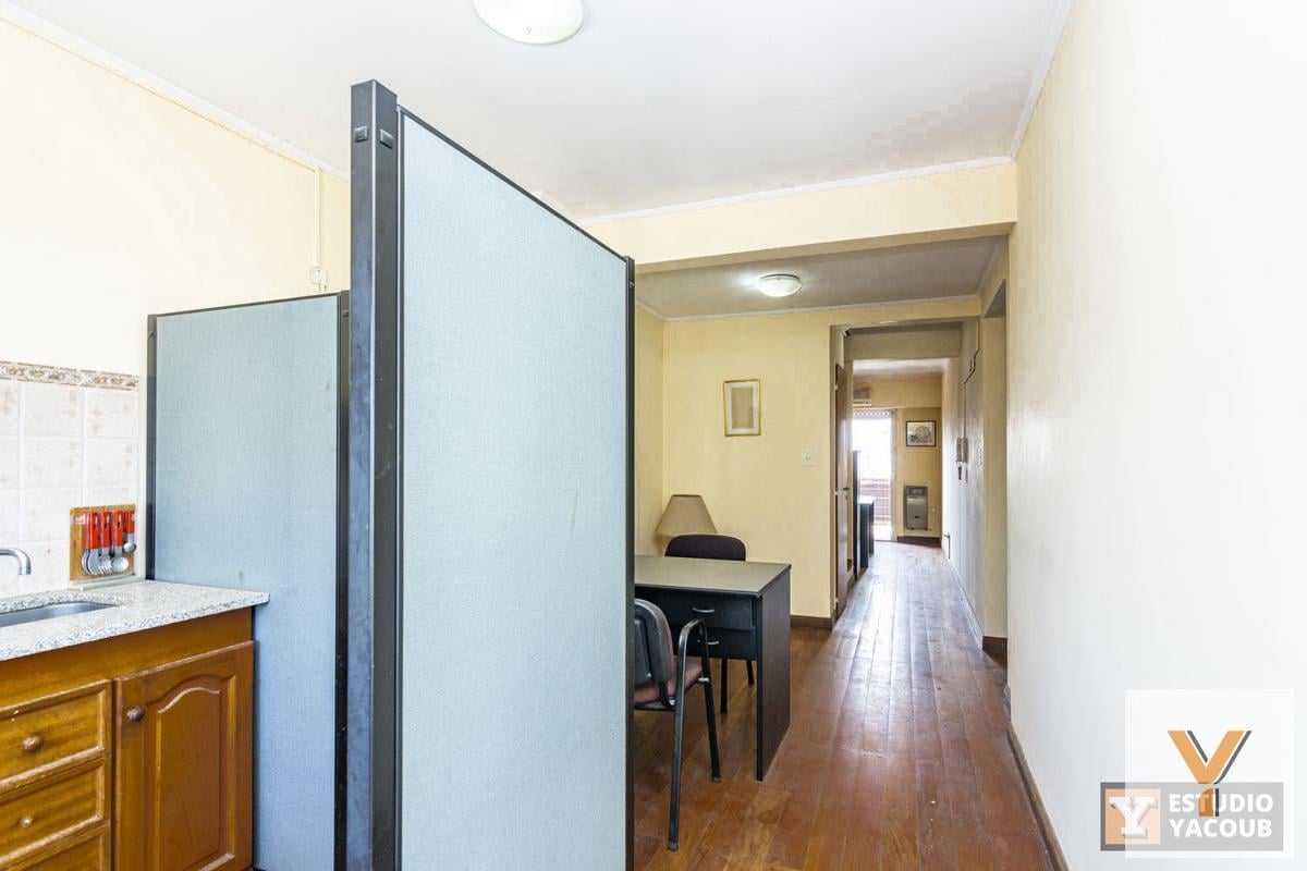 Foto de Departamento en venta - 2 Dormitorios 2 Baños - Cochera - Terraza, imagen 3