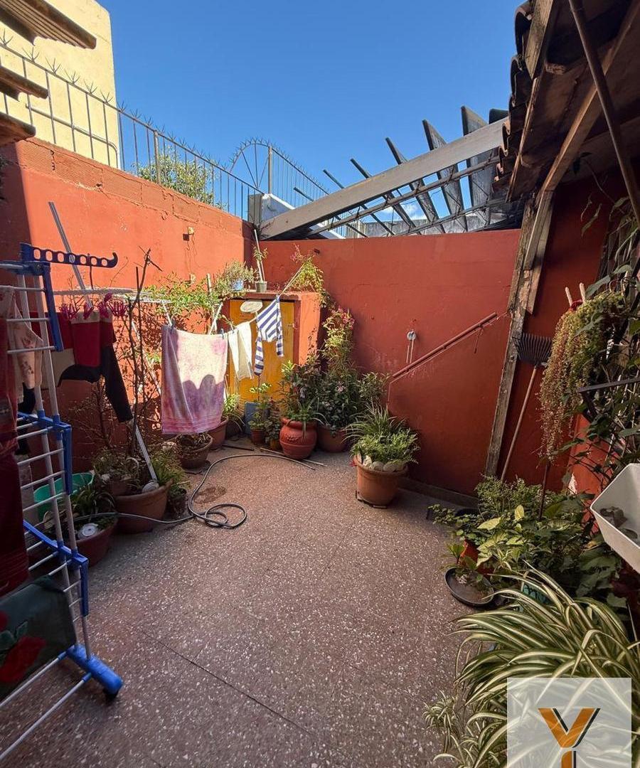 Foto de PH en venta - 2 Dormitorios 1 Baño - Villa Domínico, imagen 4