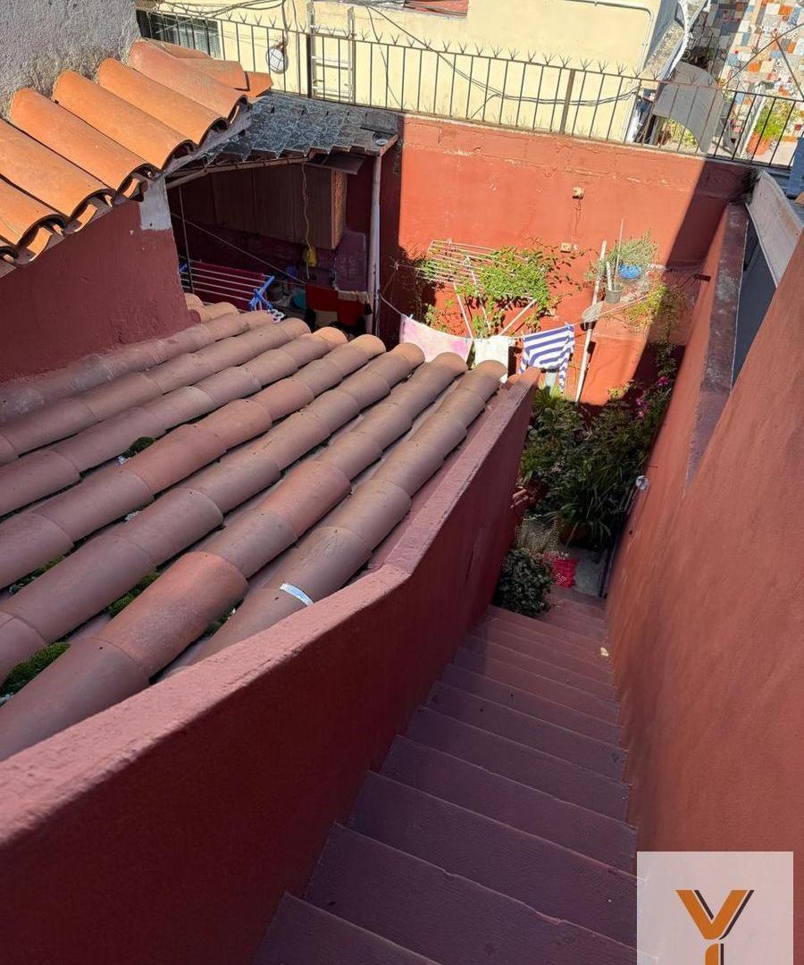 Foto de PH en venta - 2 Dormitorios 1 Baño - Villa Domínico, imagen 2