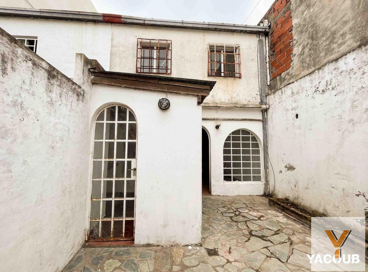 Foto de PH en venta - 4 Dormitorios 2 Baños - 162mts2 - La Plata, imagen 4