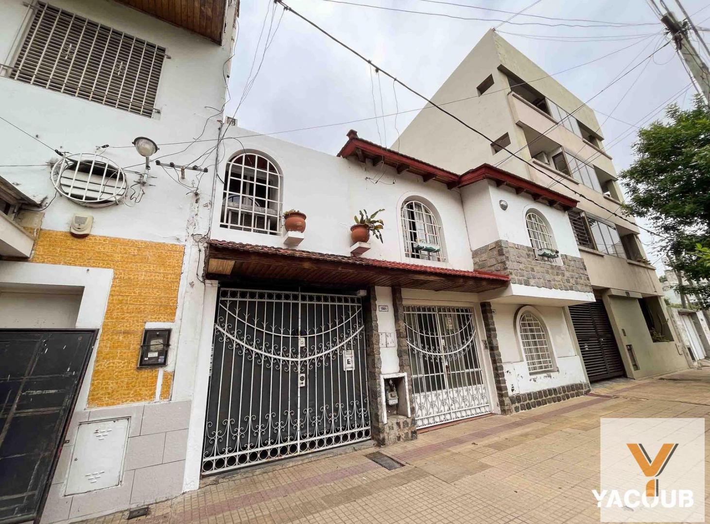 Foto de PH en venta - 4 Dormitorios 2 Baños - 162mts2 - La Plata, imagen 1