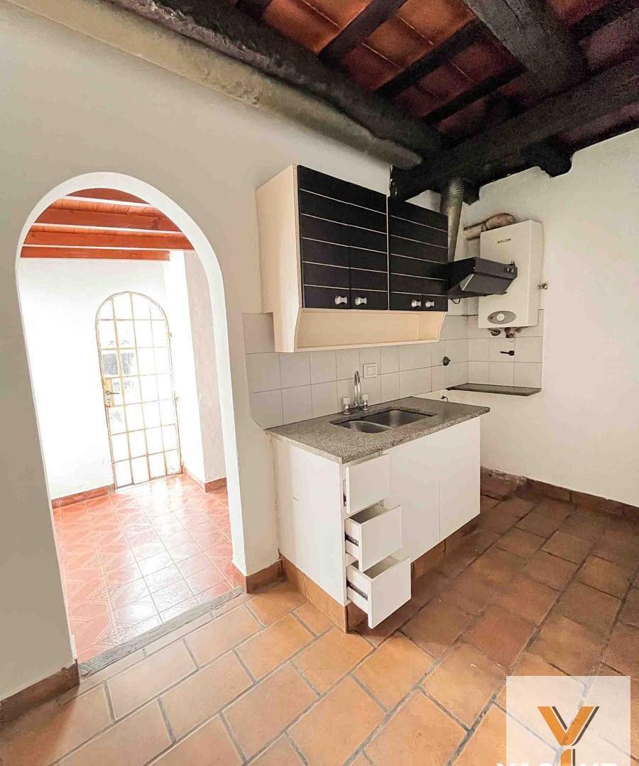 Foto de PH en venta - 4 Dormitorios 2 Baños - 162mts2 - La Plata, imagen 3