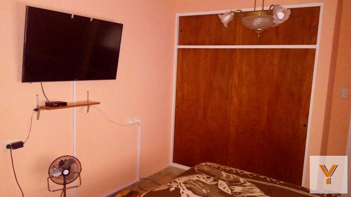 Foto de Casa en venta - 4 Dormitorios 3 Baños 1 Cochera - 226Mts2 - Villa, imagen 5