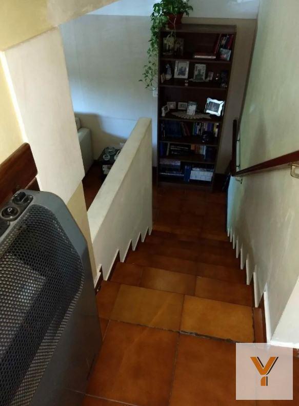 Foto de Casa venta - 2 dormitorios 2 baños 2 cocheras - 300mts2 cubiertos, imagen 2