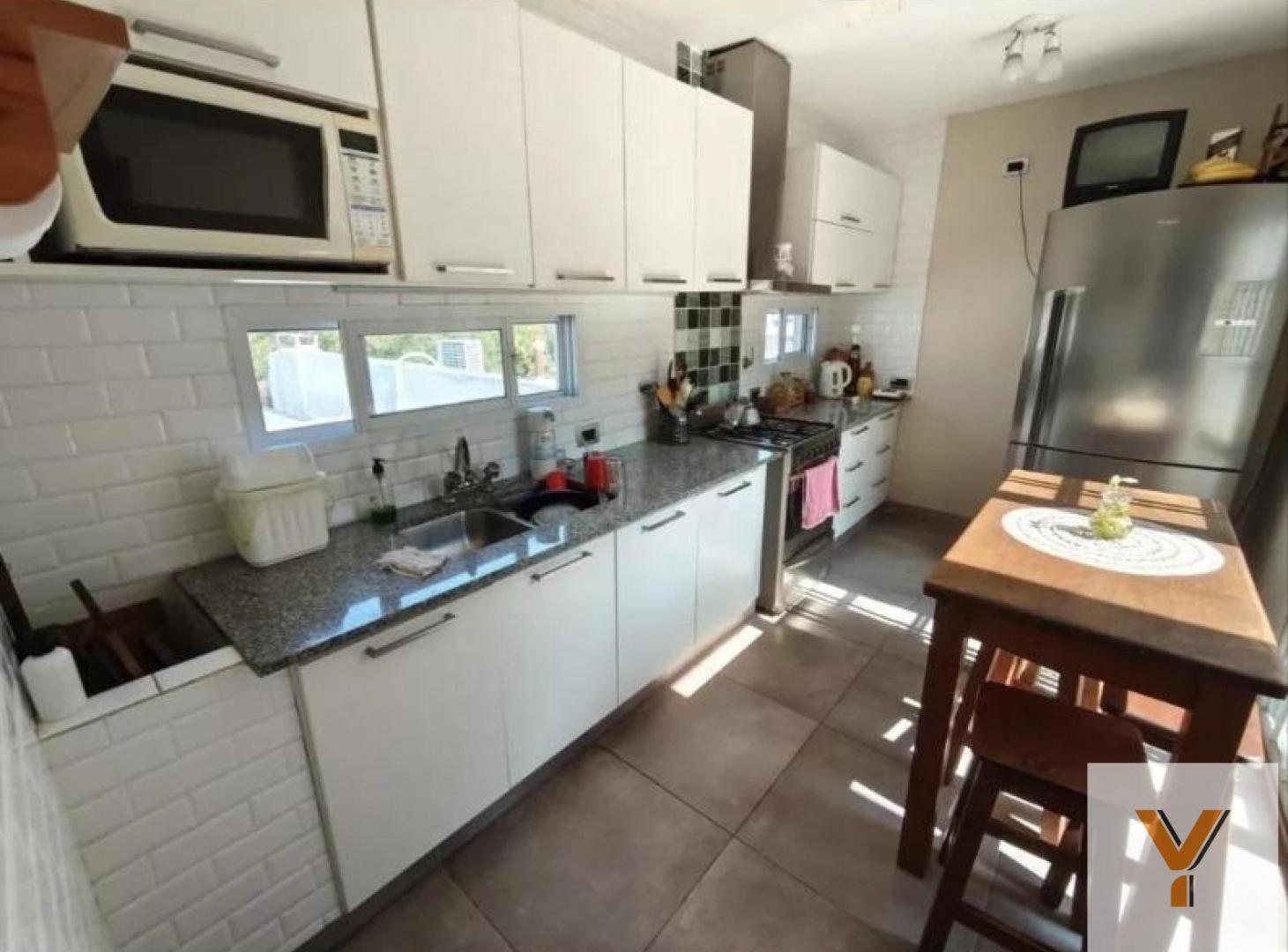 Foto de PH en venta - 3 Dormitorios 2 Baños - La Plata, imagen 5