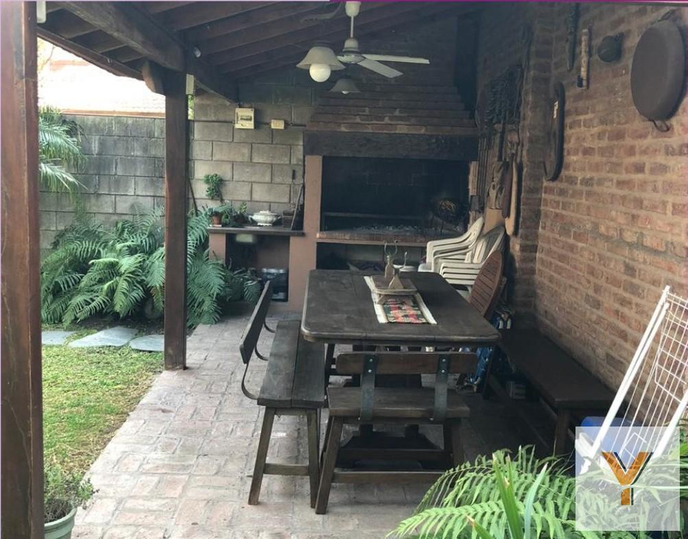 Foto de Casa en venta - 3 Dormitorios 2 Baños - Merlo, imagen 1